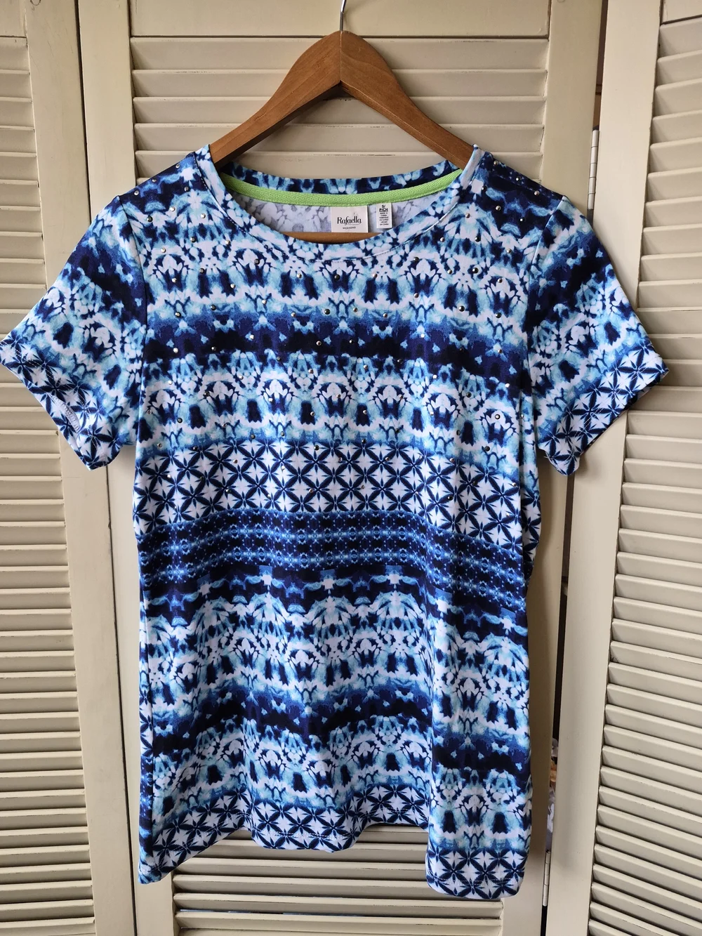 Rafaella Women's T-shirt Size Small